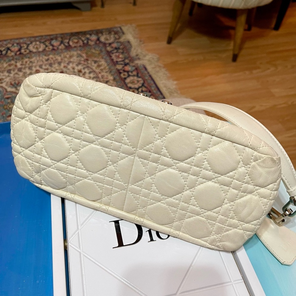 Dior Cream Leather Cannage Miss Dior New Lock Bag - Picture 7 of 16